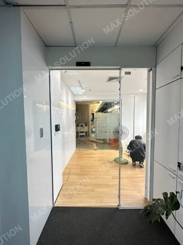 ผลงานติดตั้ง ประตูกระจกอัตโนมัติ DORGEN RX Tradex กรุงเทพฯ | MAX-SOLUTION (รูปที่ 4)